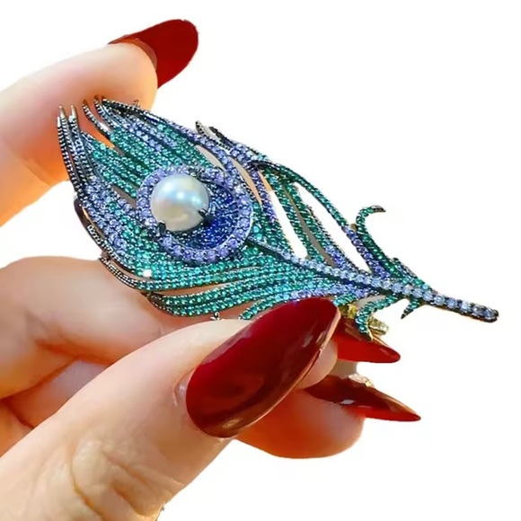 Royal Peacock Feather Crystal Brooch - Picture 7 of 10